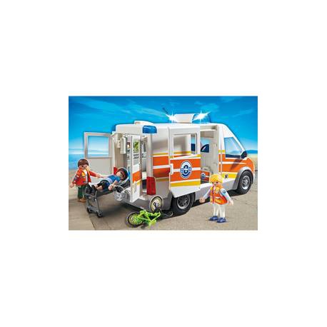 Ambulance Avec Secouristes